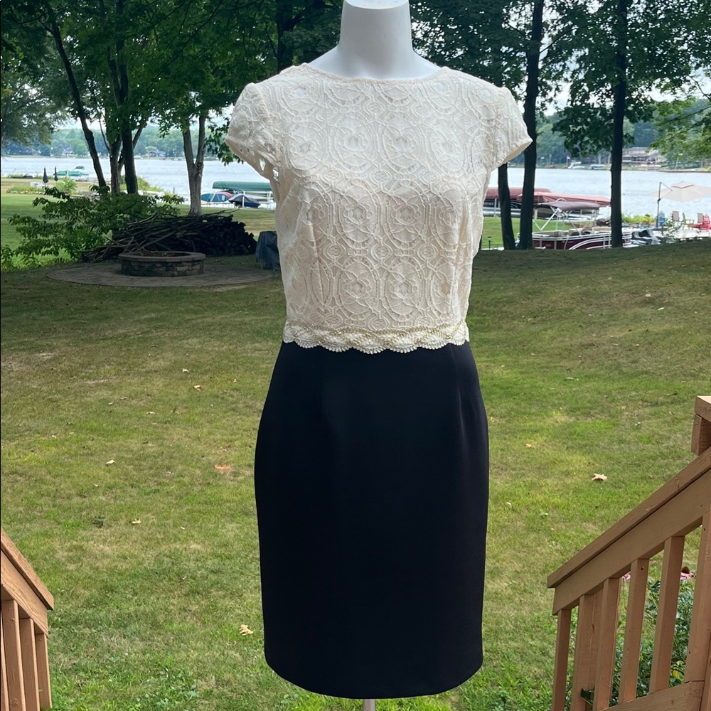 Studio I lace top stunning sheath dress 10